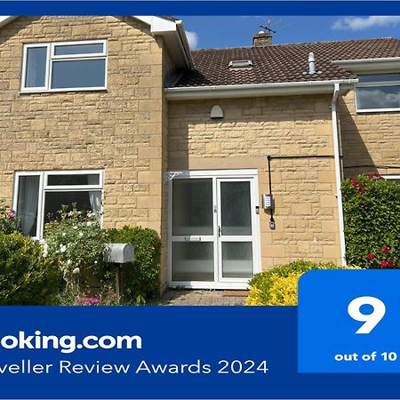 Premium Deal L Hill View Home L Last-Minute Offer L Cheltenham L Aj Properties L Perfect For Short Or Long Stays L 4Beds 4Bedrooms Eksteriør billede
