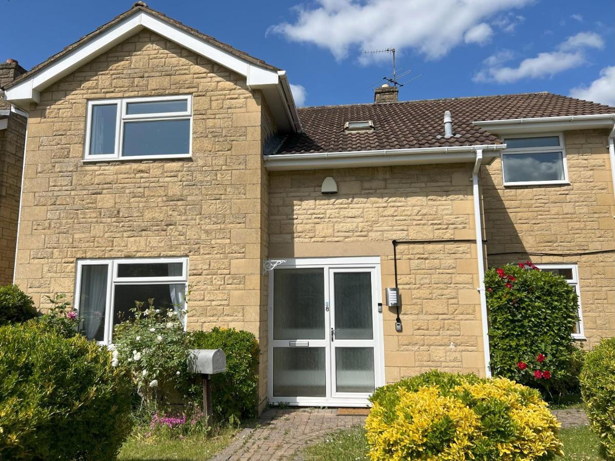 Premium Deal L Hill View Home L Last-Minute Offer L Cheltenham L Aj Properties L Perfect For Short Or Long Stays L 4Beds 4Bedrooms Værelse billede